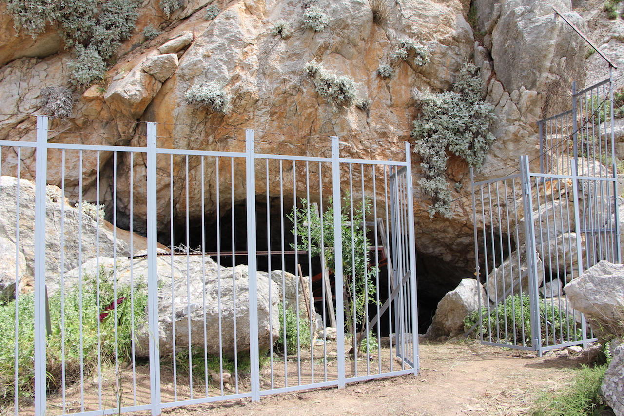 Charkadio Cave