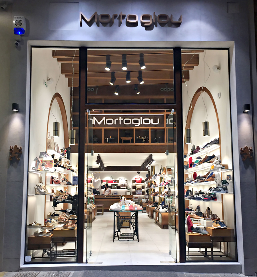 Mortoglou Lion Square