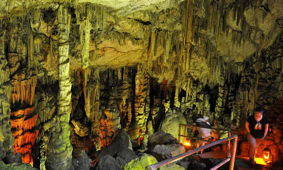 Sfedoni Cave