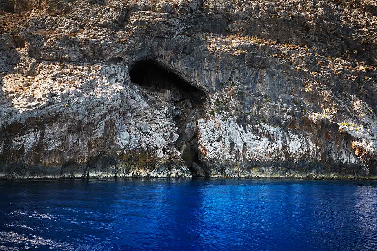 Chryssospilia Cave