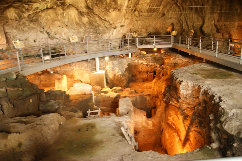 Theopatra Cave